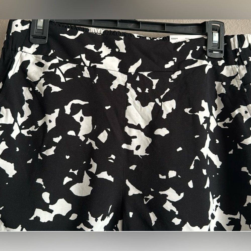 NWT Nine West shorts